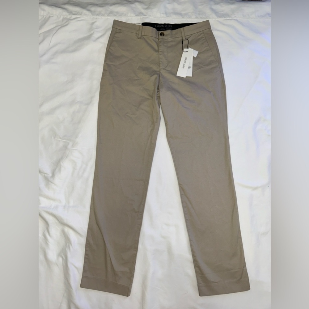 Calvin Klein Men’s Slim Fit Stretch Chino Pants, 32W x 32L